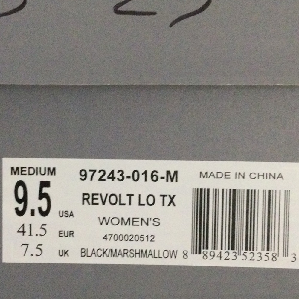 Palladium Women’s Black/White Revolt Platform Sneakers - Picture 15 of 15